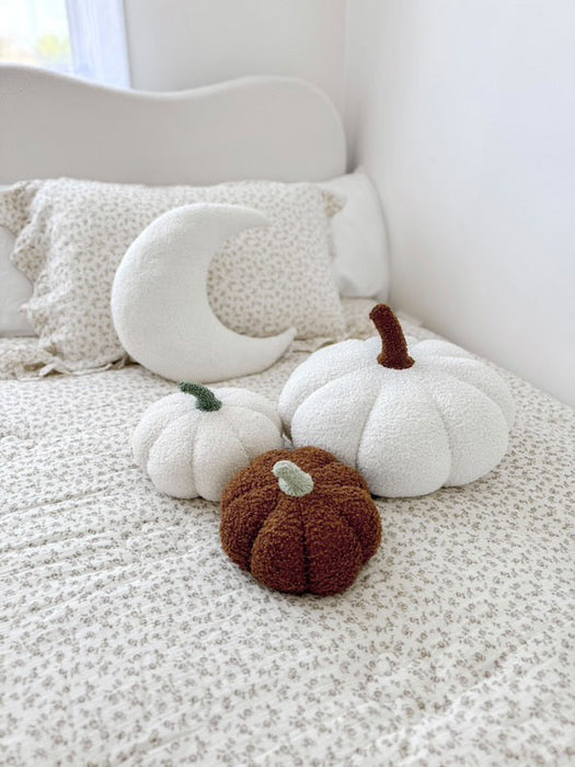 Henry & Flo | Small Pumpkin Cushion