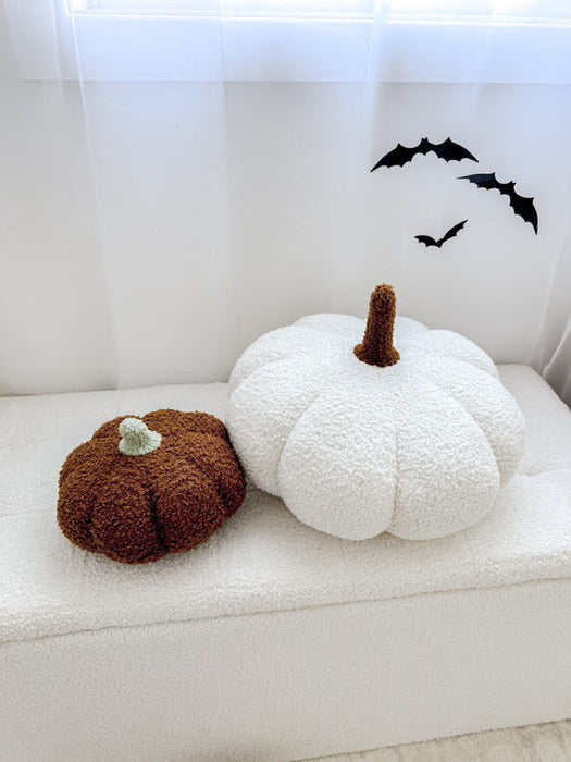 Henry & Flo | Small Pumpkin Cushion