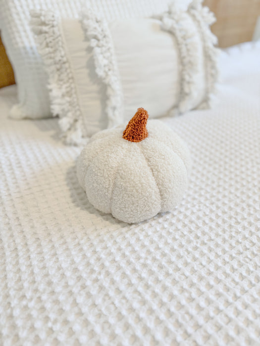 Henry & Flo | Small Pumpkin Cushion