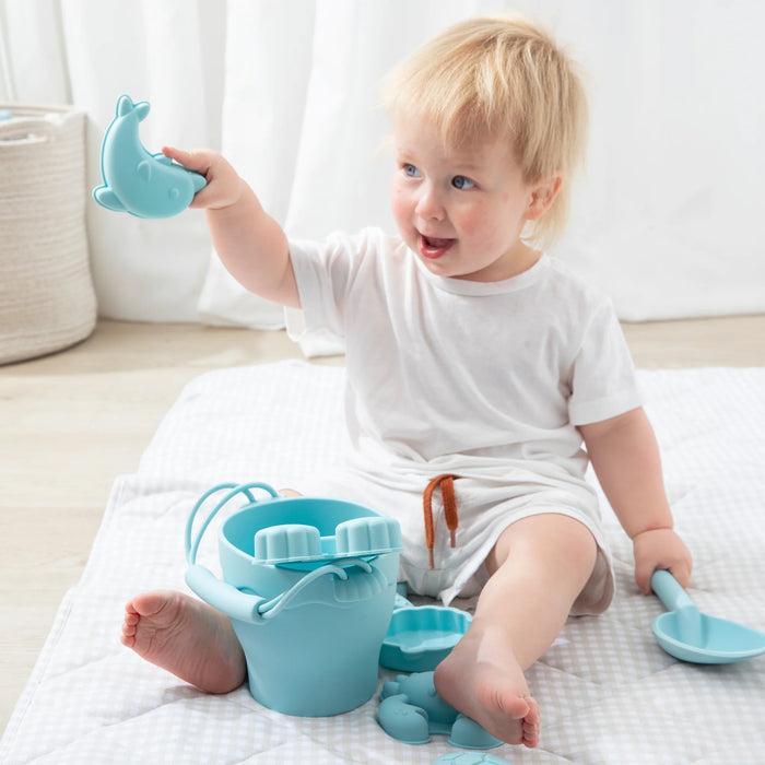 Playground by Living Textiles | Silicone 8pc Bucket & Spade Set