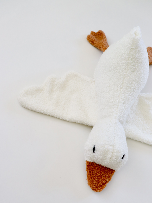 Henry & Flo | Cuddle Goose Plush Toy