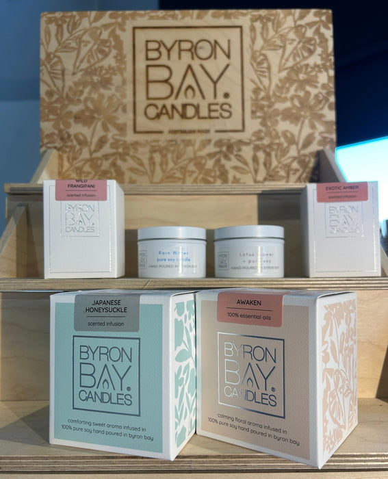 Byron Bay Candles | Scented Pure Soy Candle - 50 Hour Large - Lotus Flower