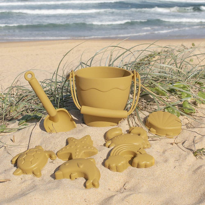 Silicone 8pc Bucket & Spade Set - Lozza’s Gifts & Homewares 